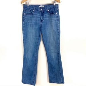 Levi’s 515 Bootcut Mid Rise Mom Jeans‎ Medium Wash Women’s Sz 10 Long